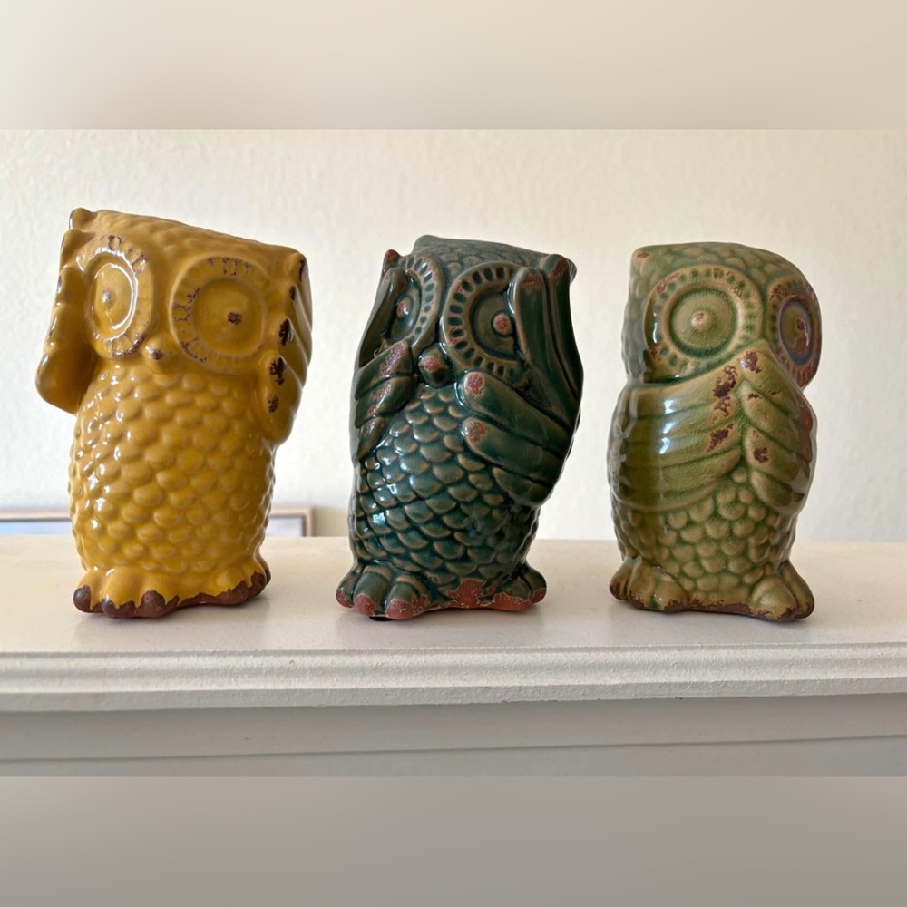 EUC Pier 1 Set Of Three Ceramic Owls-Hear See Speak No Evil-Yellow Green & Blue